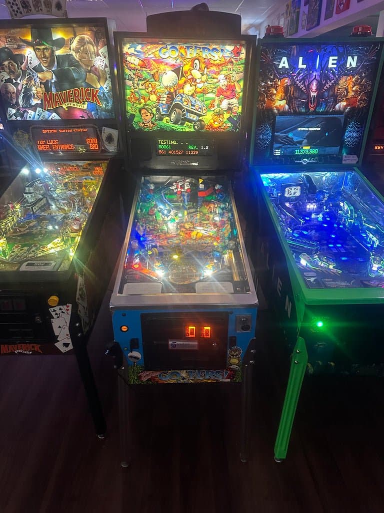 Williams LOADED No Good Gophers Pinball Machine for sale