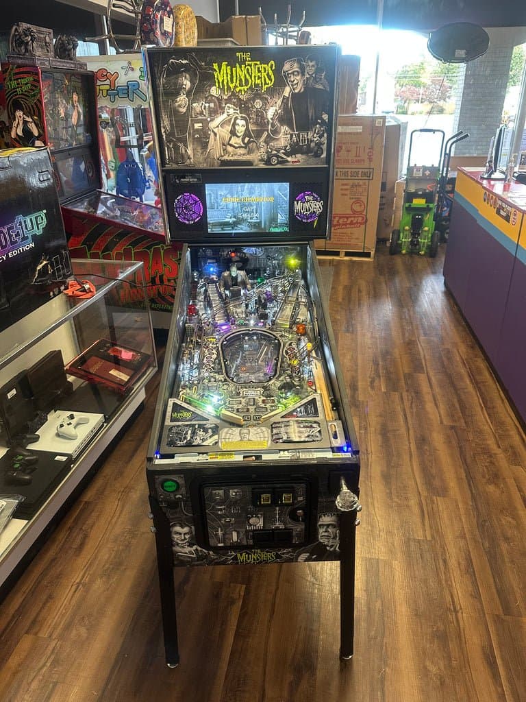 Stern Pinball LOADED The Munsters Premium Black & White Pinball Machine for sale